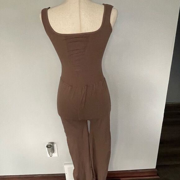 Free People Good Karma Flared Onesie in Mocha BNWOT - Picture 4 of 10